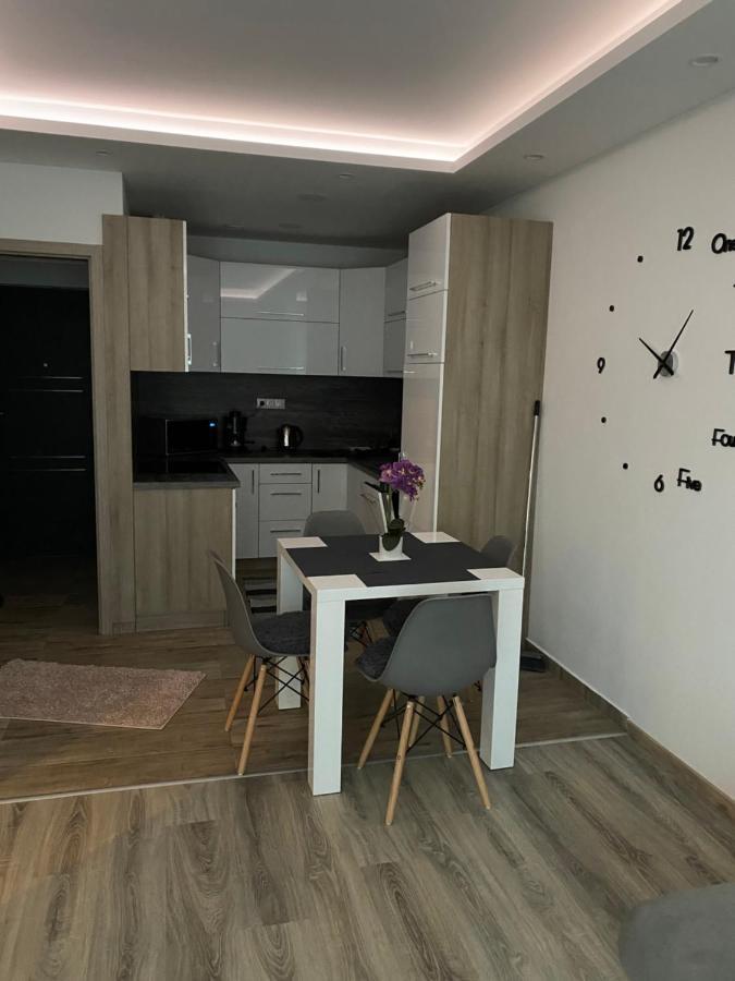 Oasis Apartman Хайдусобосло Экстерьер фото